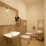 Vanvitelli Domus Pensjonat 3*