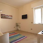 Vanvitelli Domus 3* Neapol