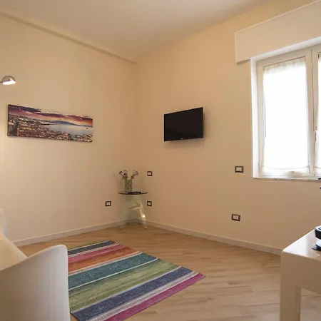 Vanvitelli Domus 3* Neapol