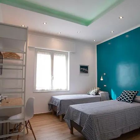 Vanvitelli Domus Pensjonat 3*